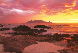 Solnedgang 3 Sr-Afrika
Tatt fra Robben Island - Table Mountain i bakgrunnen